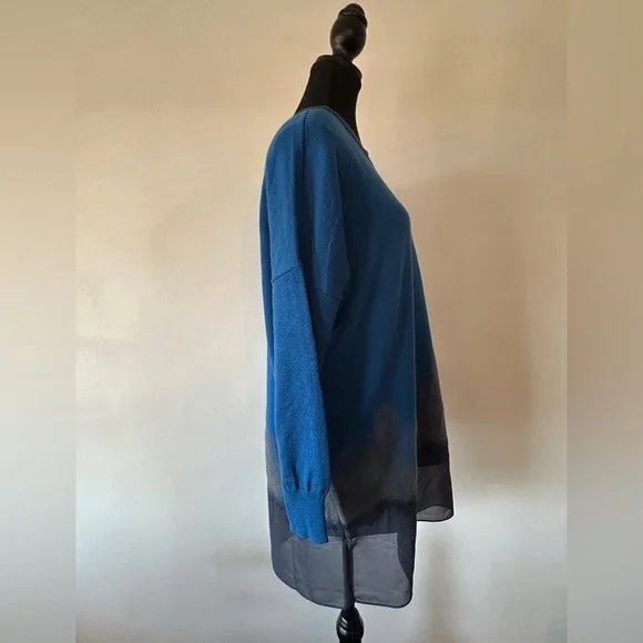 Initial knit sweater. - Picture 3 of 13